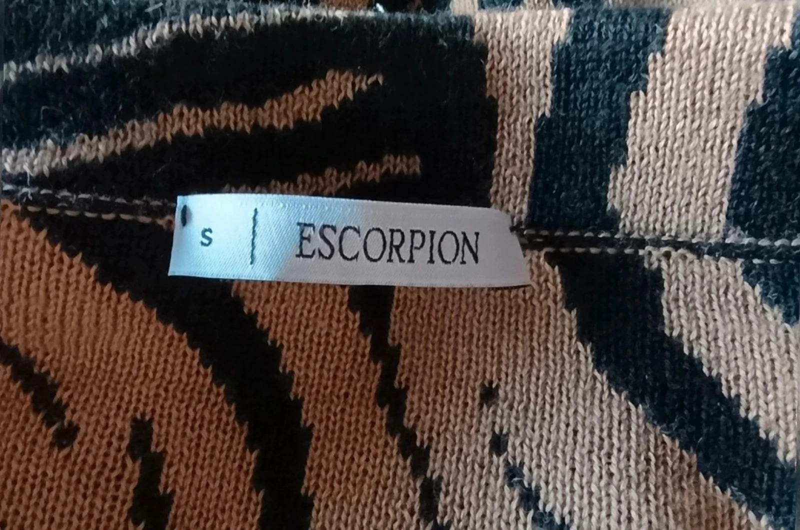 Chaleco Escorpion, chaleco, cardigan. Con estampado de cebra (beige/negro). Talla S-M – photo 2